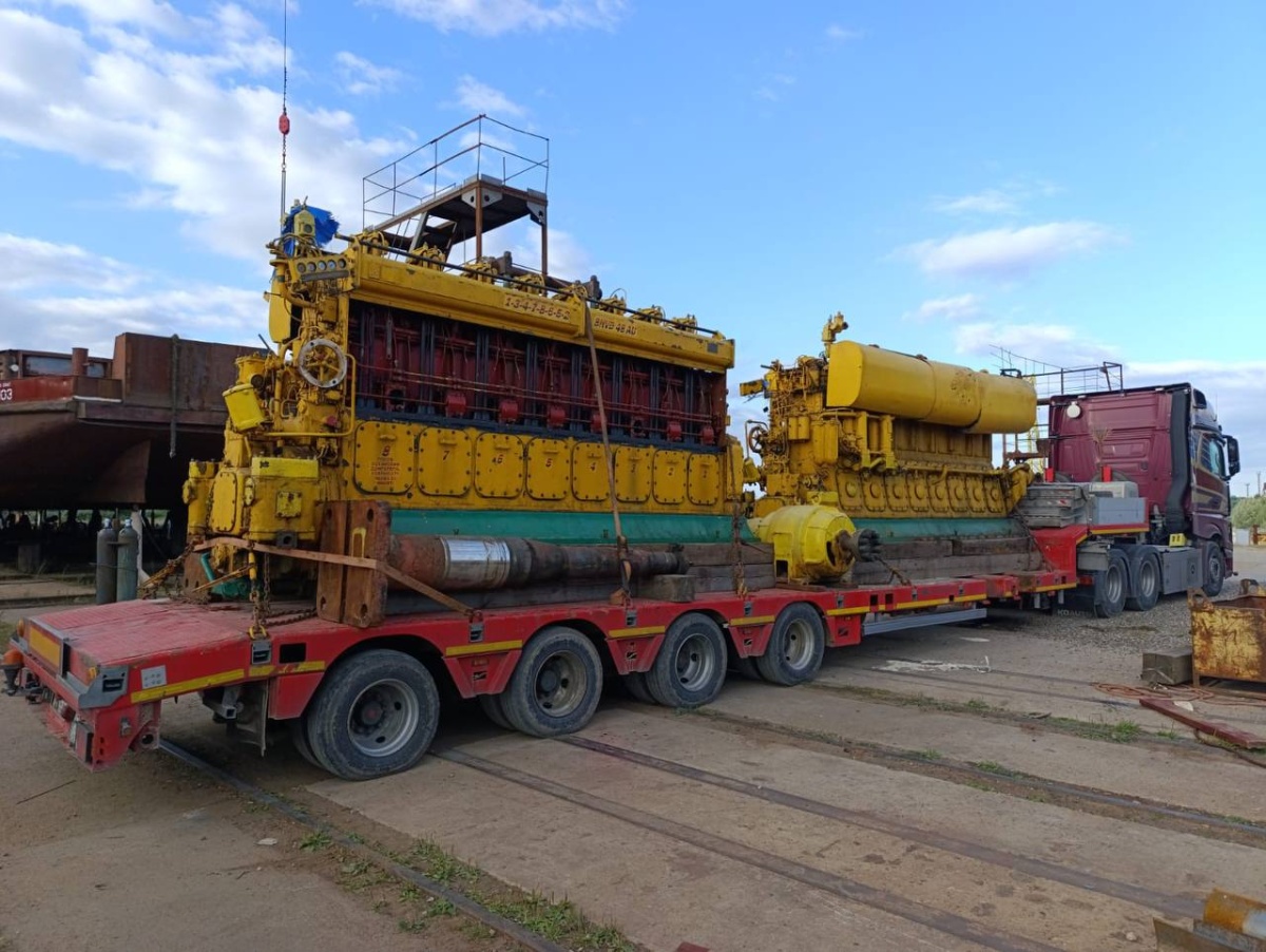 Перевозка двигателя 50 тонн